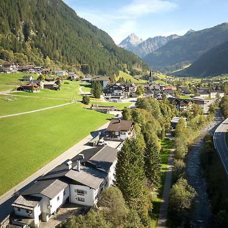 Alt Montafon Hotel Appartements Gaschurn Exterior foto
